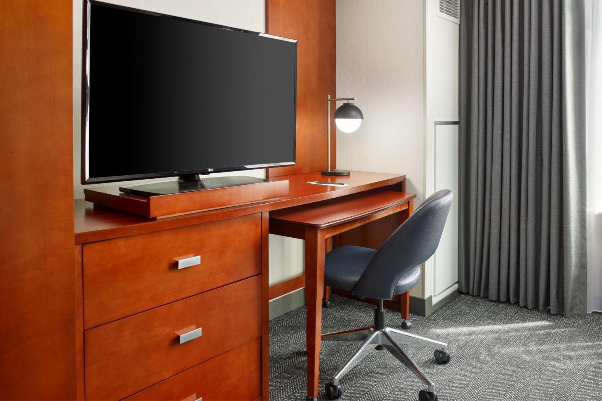 Courtyard By Marriott Washington, D.C./Foggy Bottom Hotel Kültér fotó